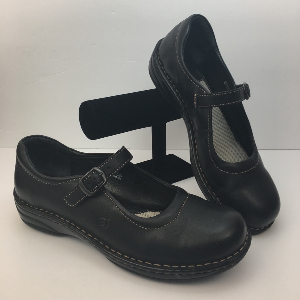 sold❗️BORN Mary Jane Flat Comfort Shoe -Size 10